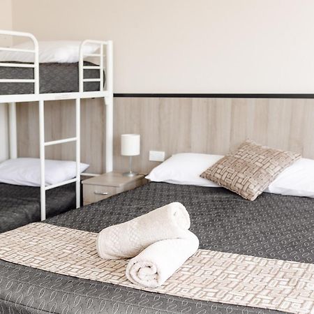 Starline Motor Inn Miles Kültér fotó